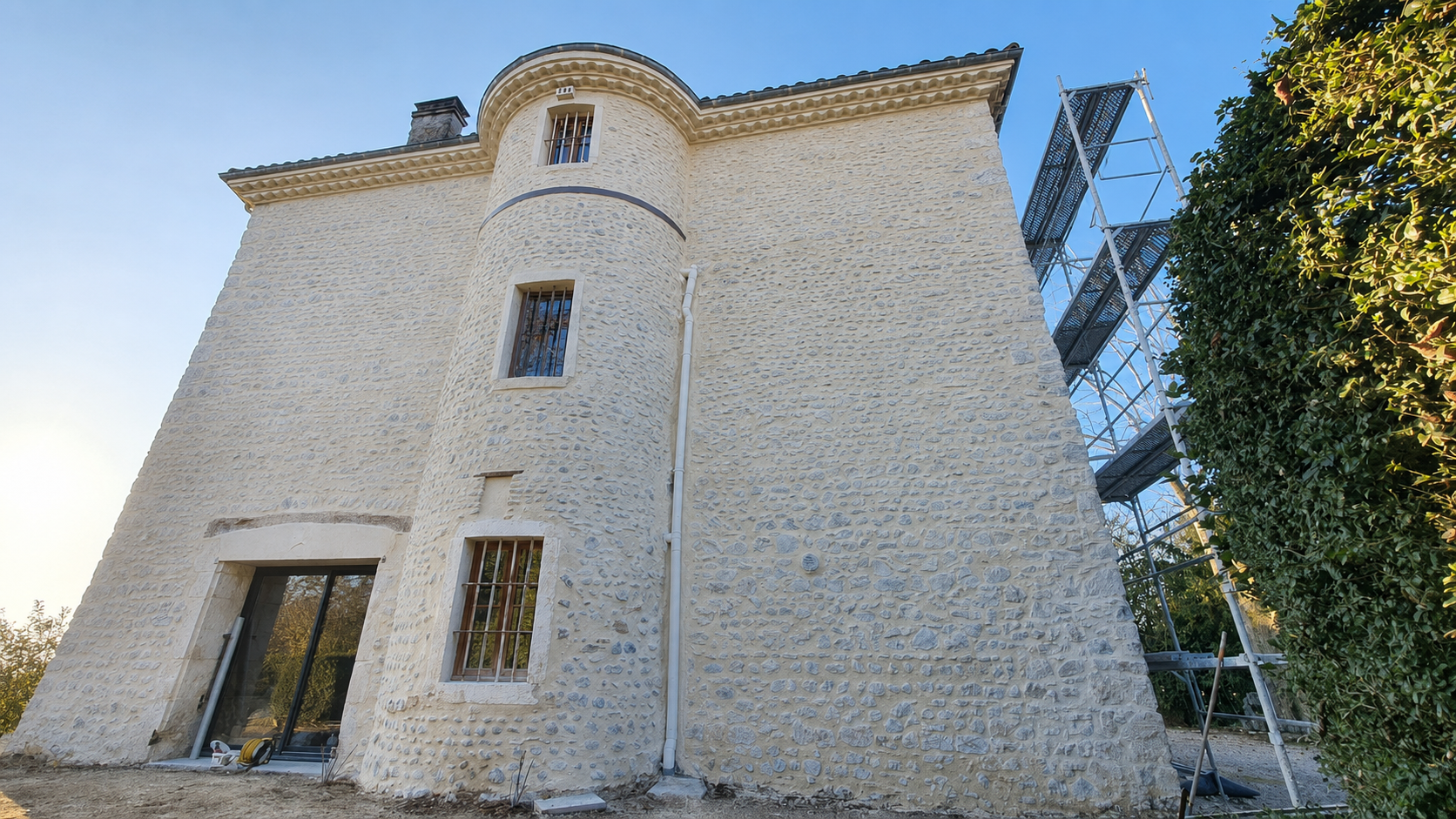 Façade ancienne et pierre STB